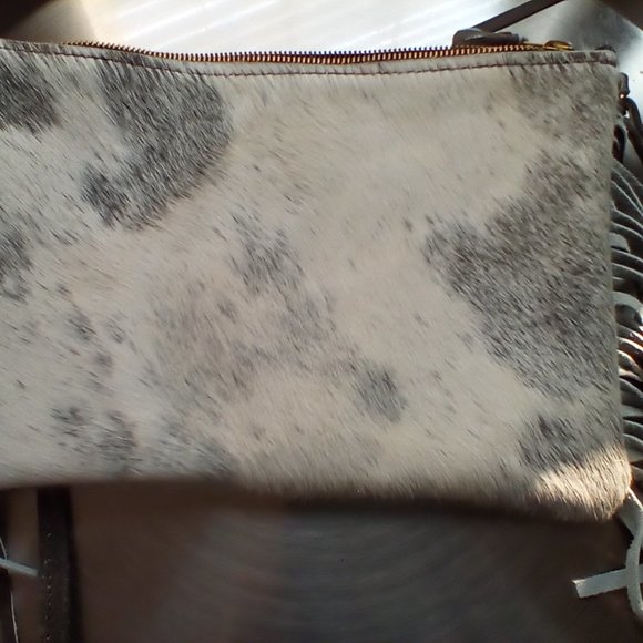Wild Goose Crossbody - Picture 10 of 15